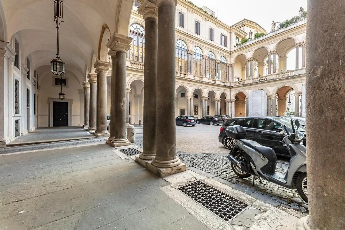 شقة Palazzo Borghese, A Burghesius Home روما