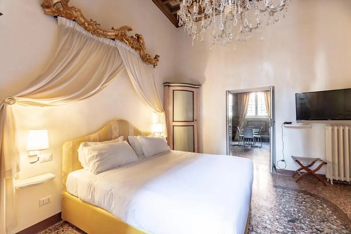Palazzo Borghese, A Burghesius Home 로마 이탈리아