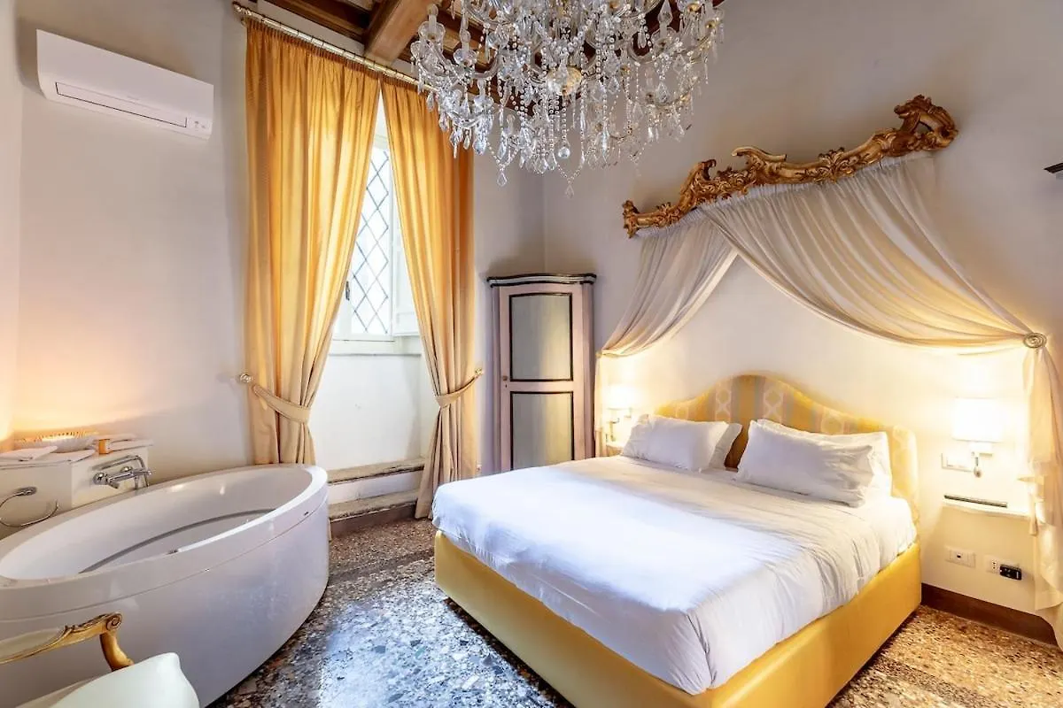 Palazzo Borghese, A Burghesius Home 로마