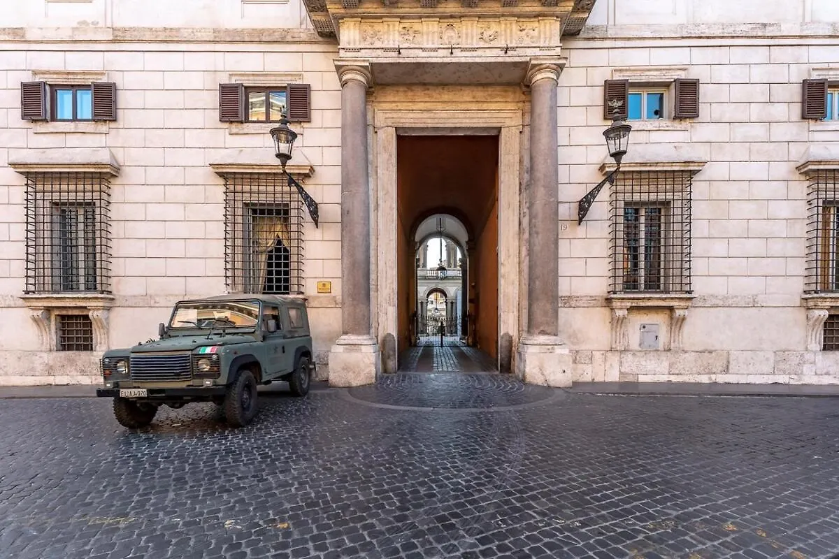 Palazzo Borghese, A Burghesius Home 로마 0*,